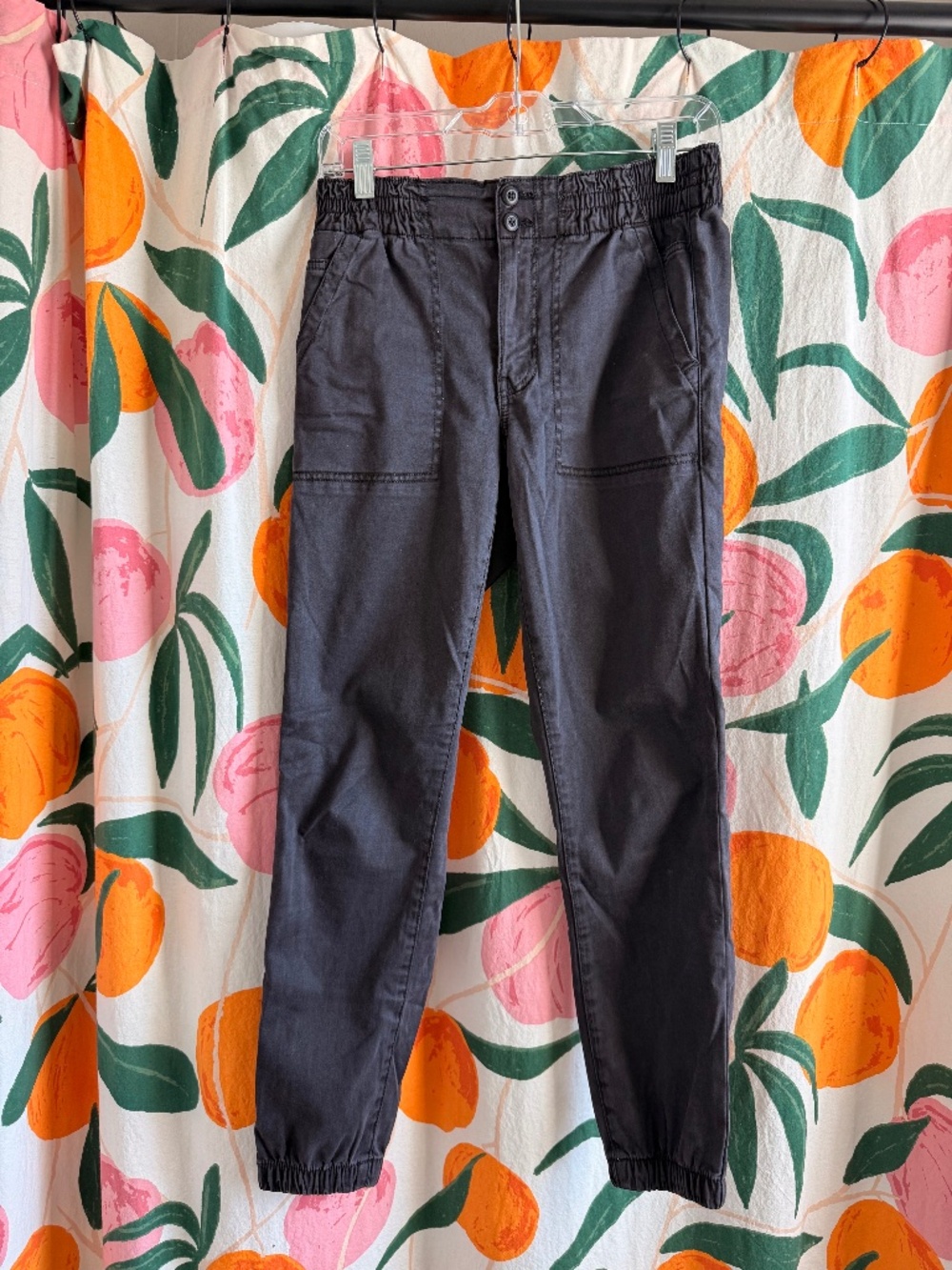 American Eagle size 8 Grey Joggers